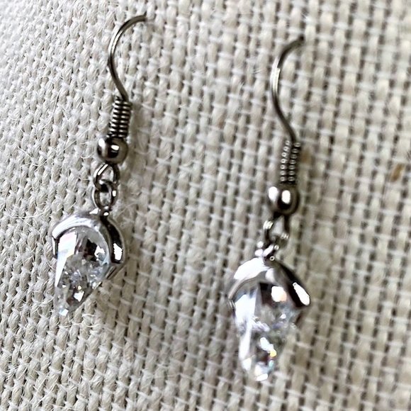 Shiny glass earrings - Picture 1 of 4